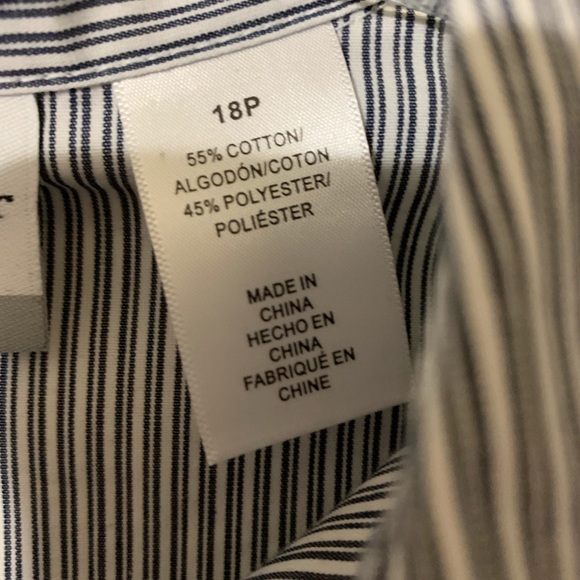 Alfred Dunner navy/ white pinstriped  blouse - Picture 5 of 5
